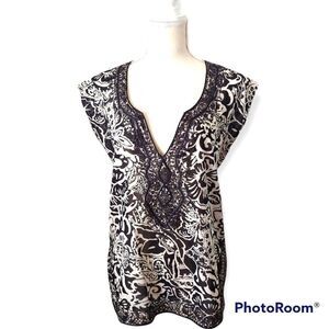 New York & Co. black & white floral beaded sleeveless cotton top